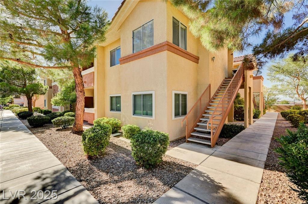 1050 Cactus AVE