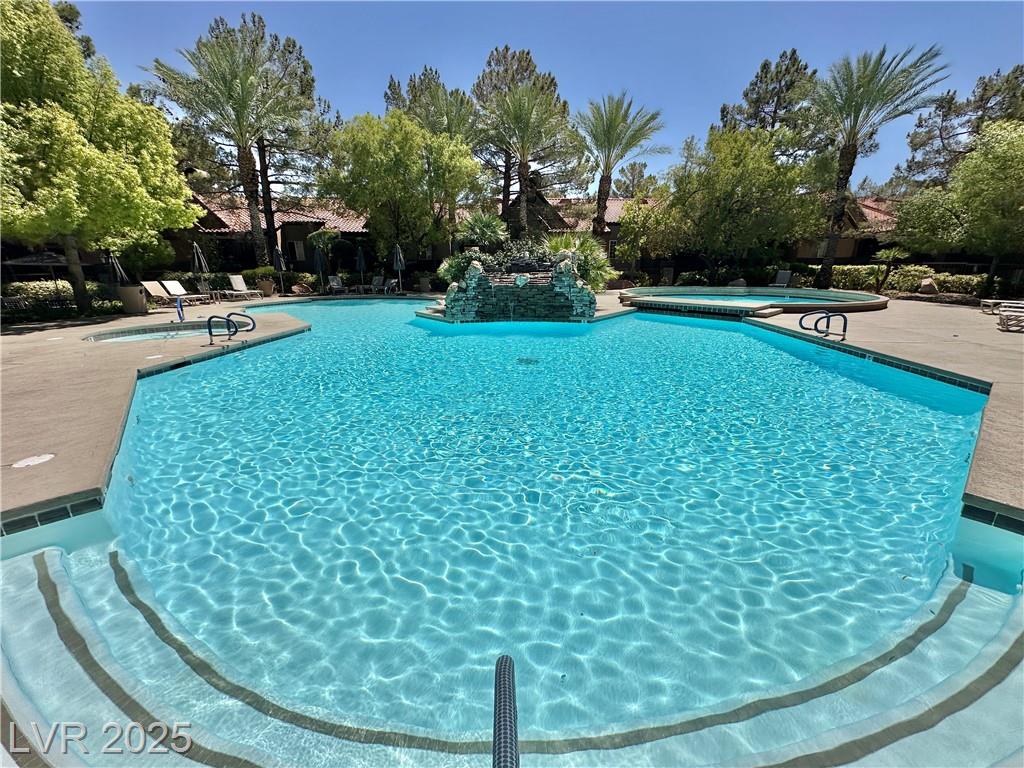 2200 FORT APACHE RD