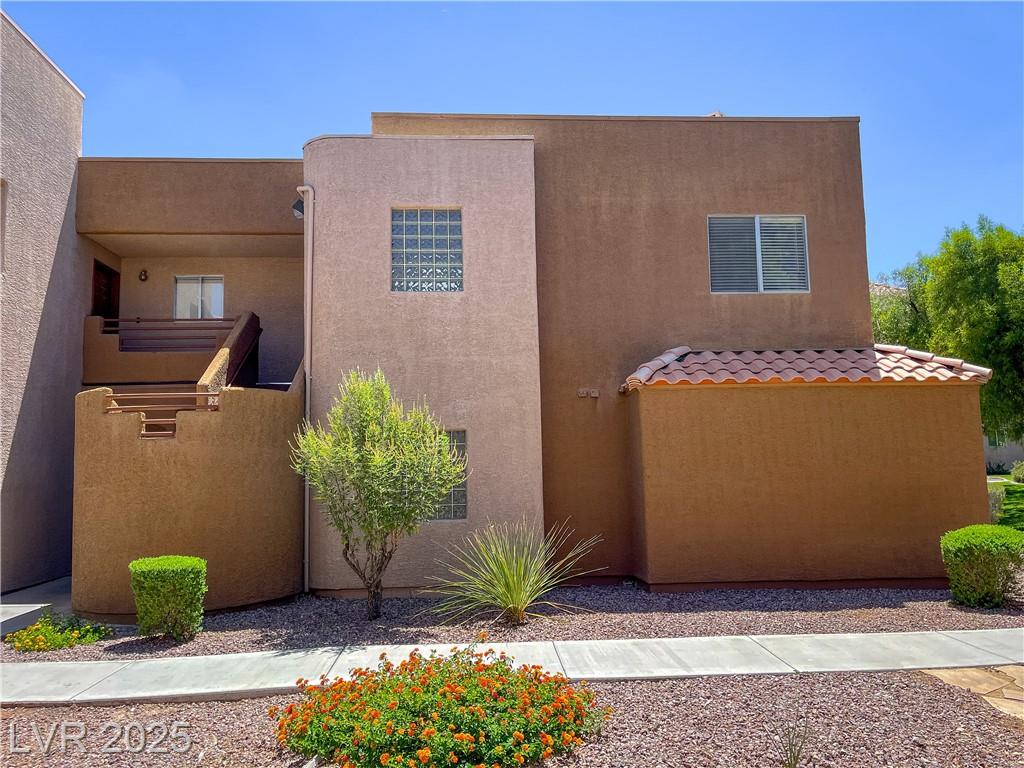 6869 Tamarus ST
