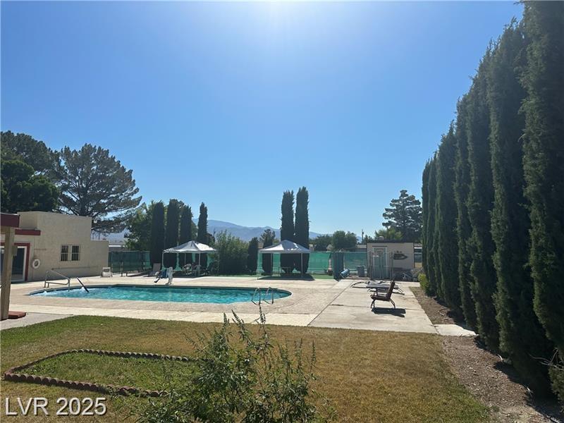 30 Comstock CIR