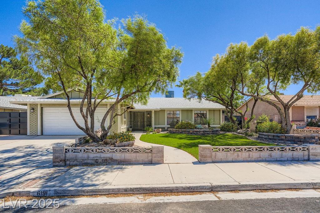 6191 La Palma PKWY