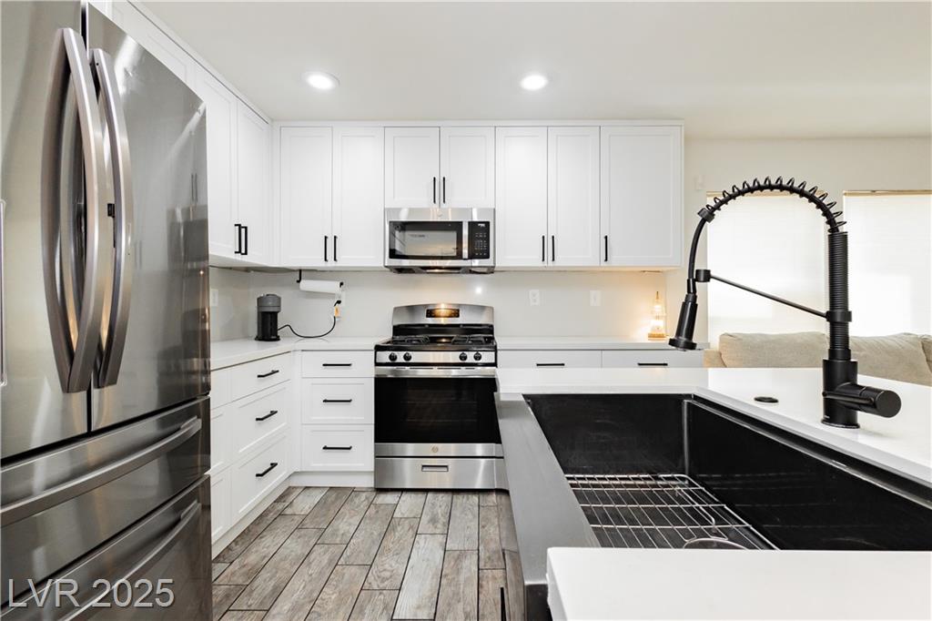 551 Swiss Cottage AVE