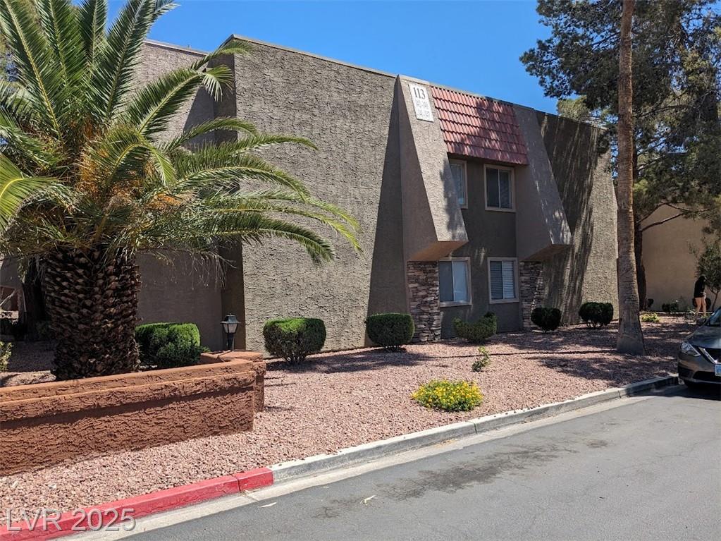 5044 River Glen DR