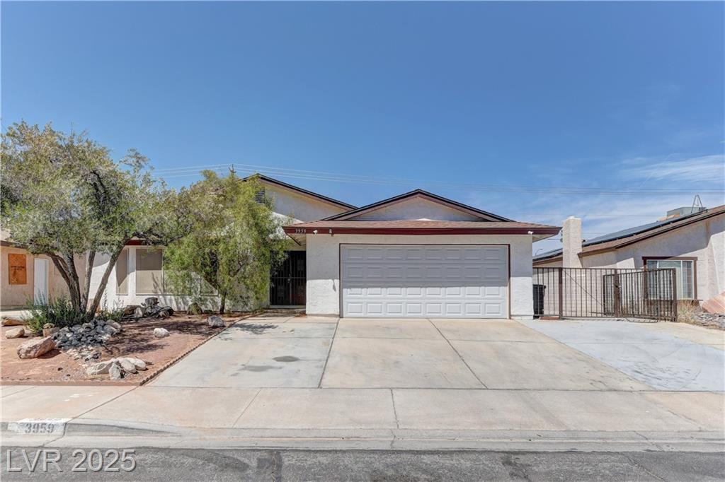 3959 Avila ST