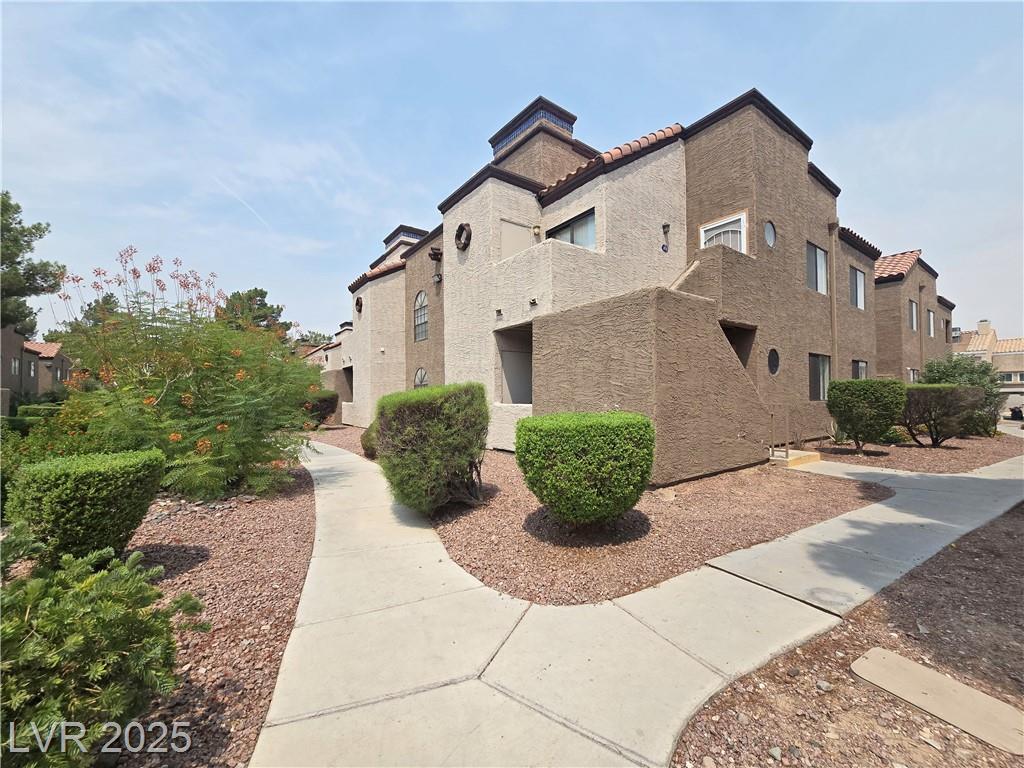 2972 Juniper Hills BLVD
