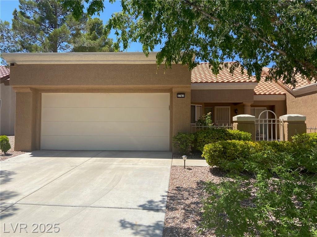 2741 SUNGOLD DR