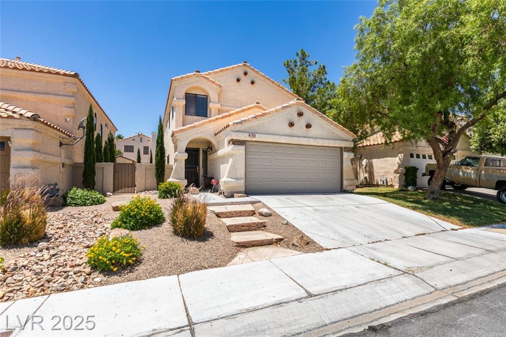 2821 Edge Rock CIR