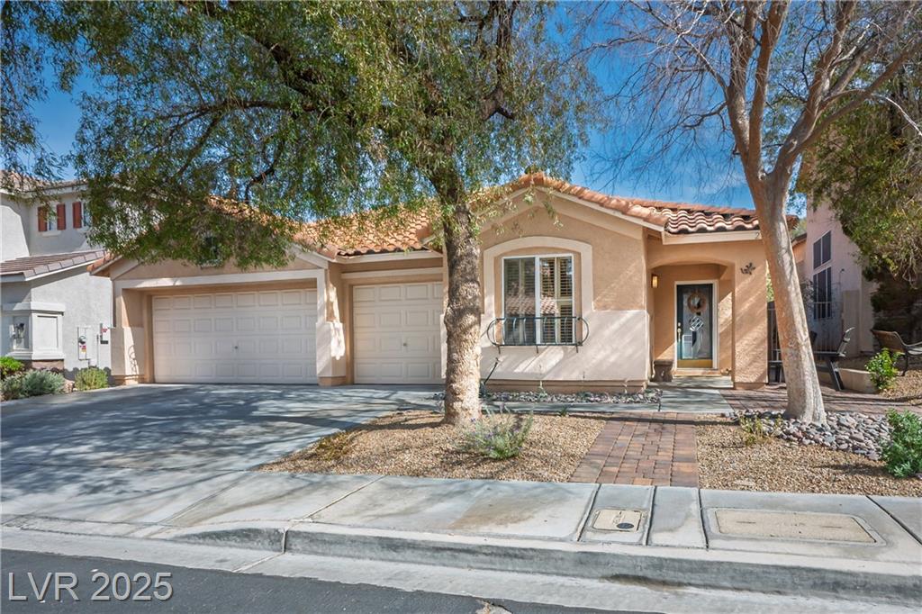283 New River CIR