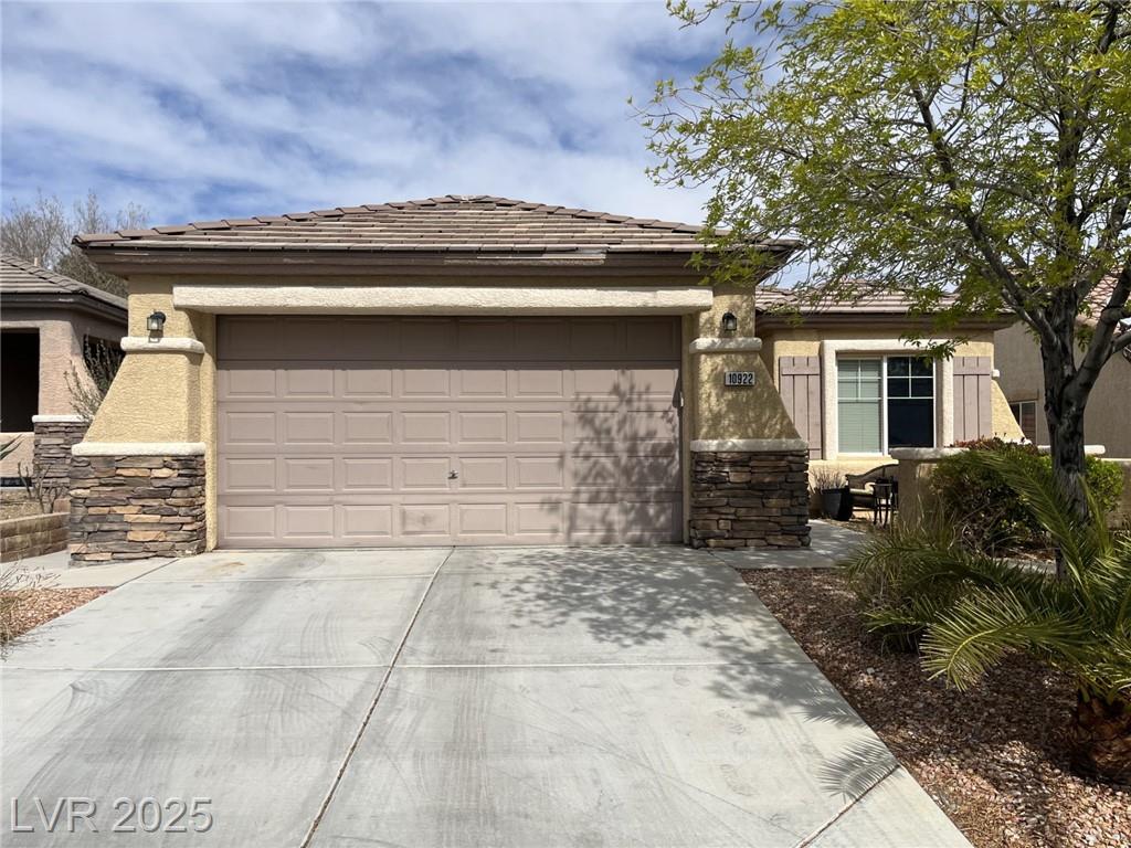 10922 Moonbeam Glow LN