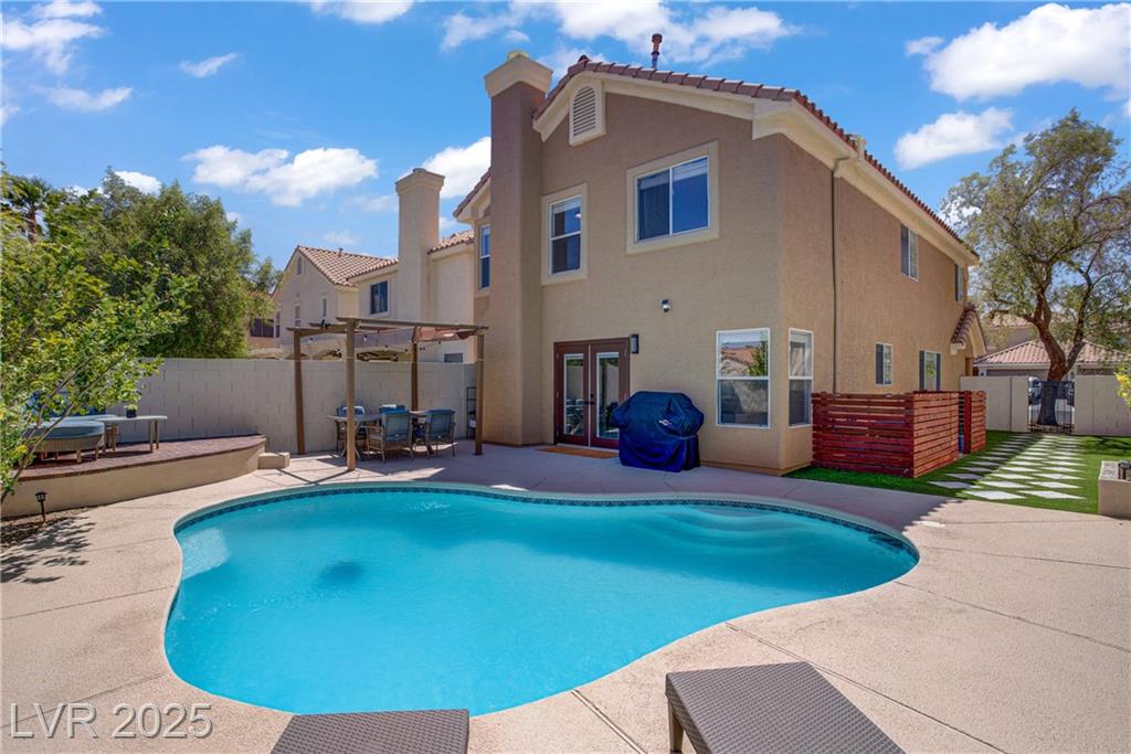 1616 Royal Canyon DR