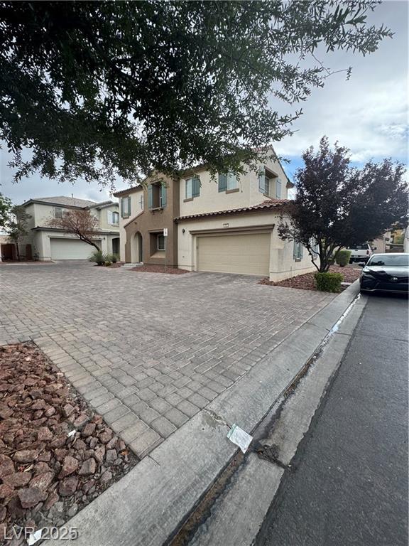 921 Maple Pines AVE