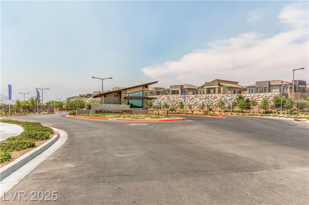 905 Belleforte LN
