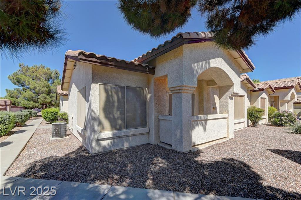 7250 White Dove DR