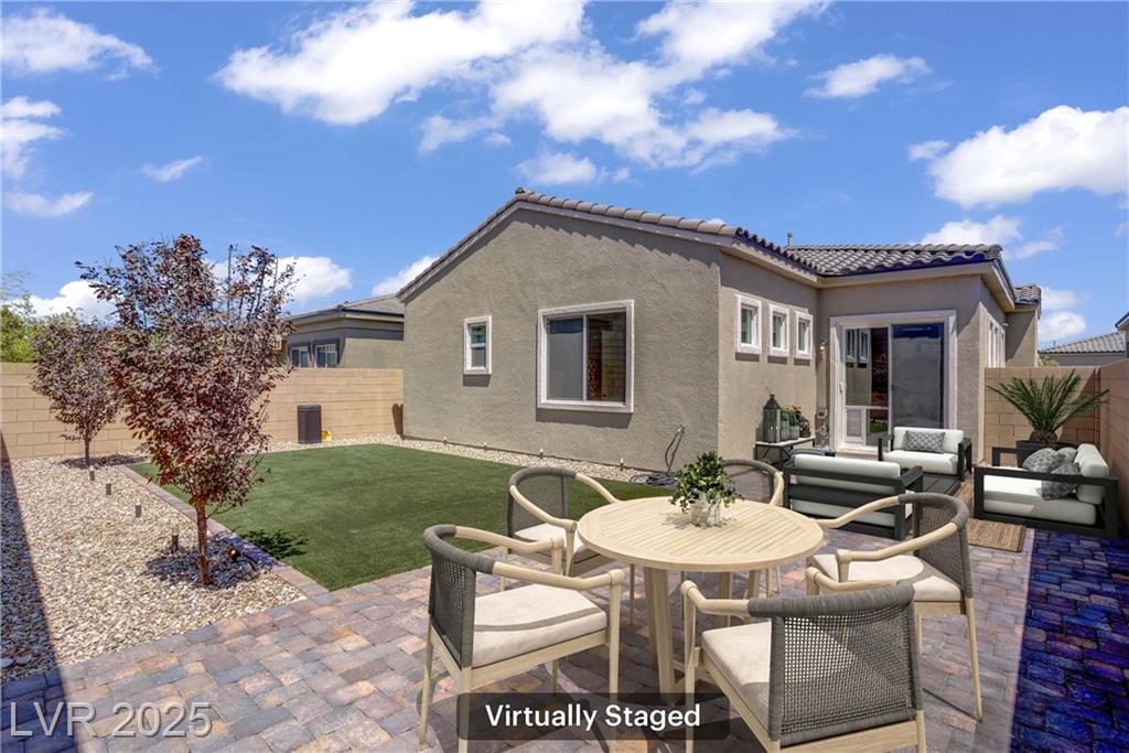 8669 Stokestone ST