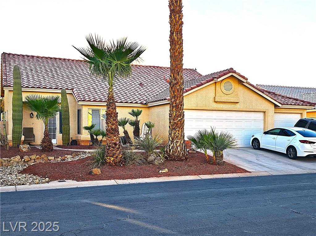 4789 Carefree DR