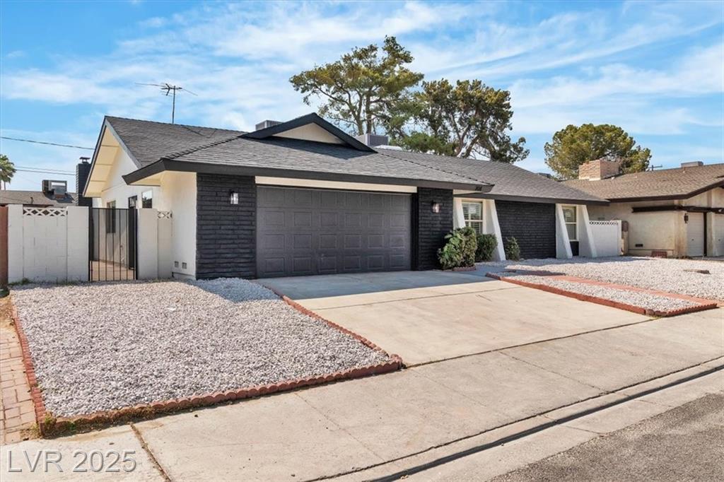 701 Valley View BLVD