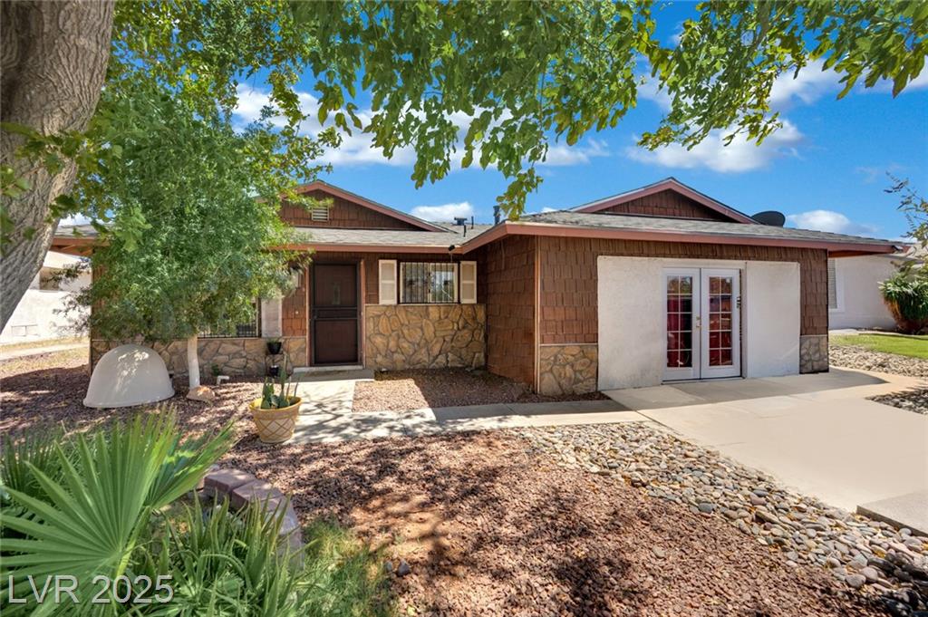 730 Christy LN