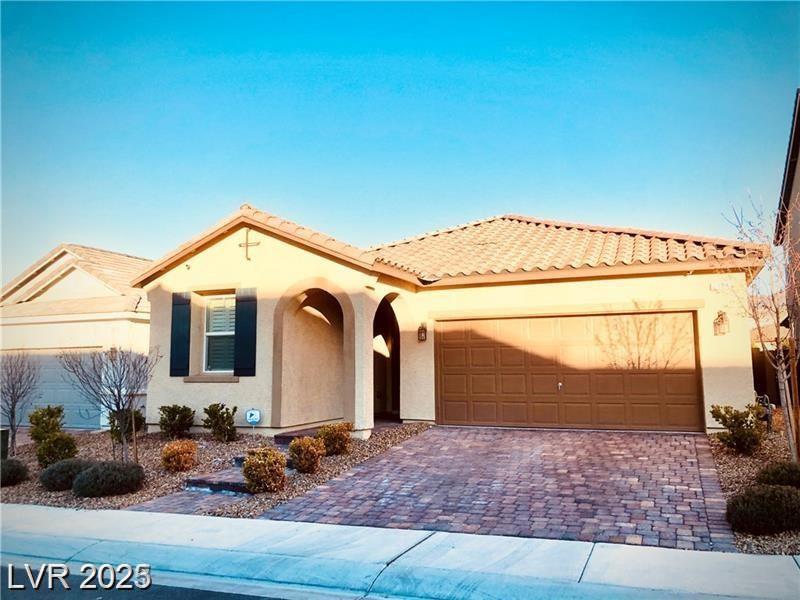 2864 Tanager Hill ST