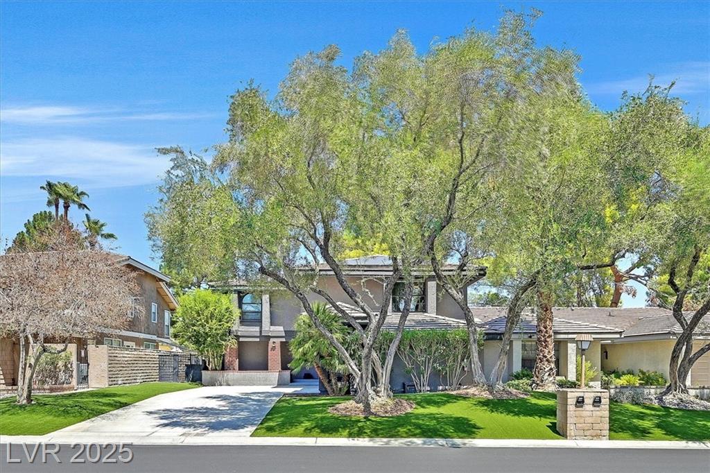 1024 Pinehurst DR