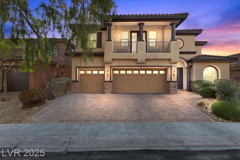 9625 Stonily LN
