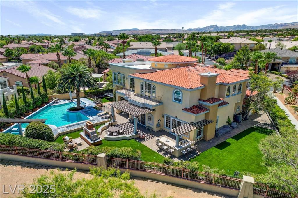 1920 Redbird Crest LN