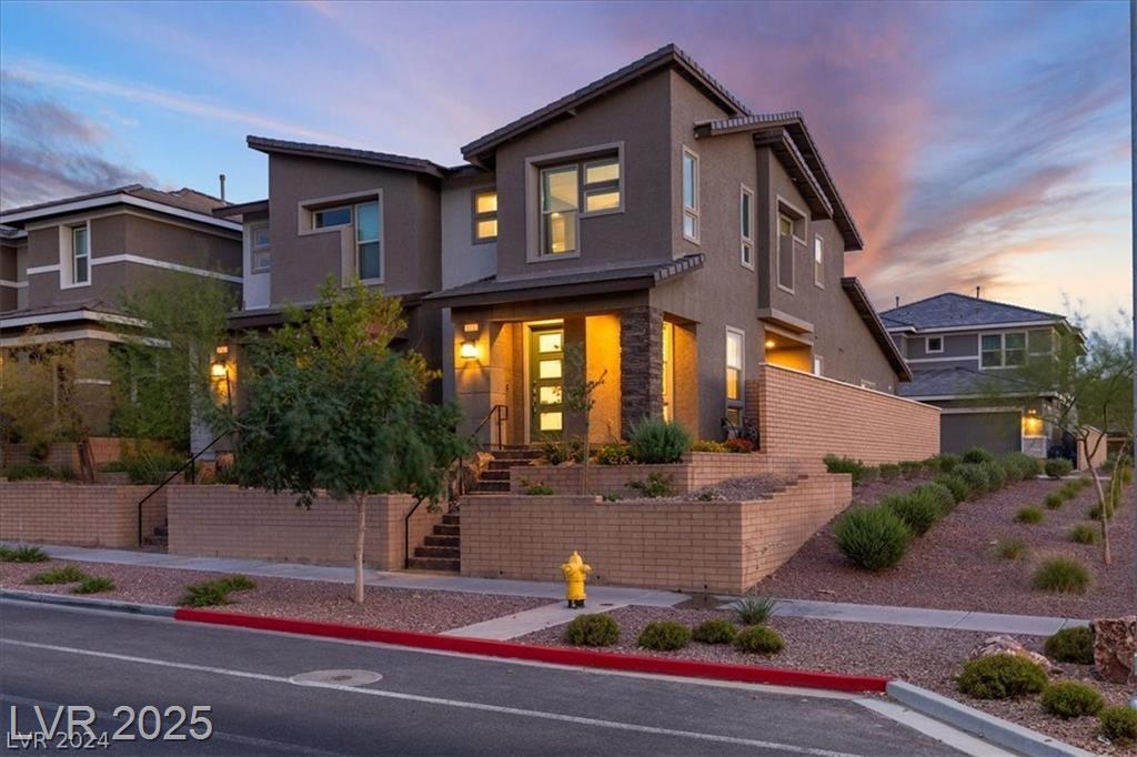 805 Sunset RD