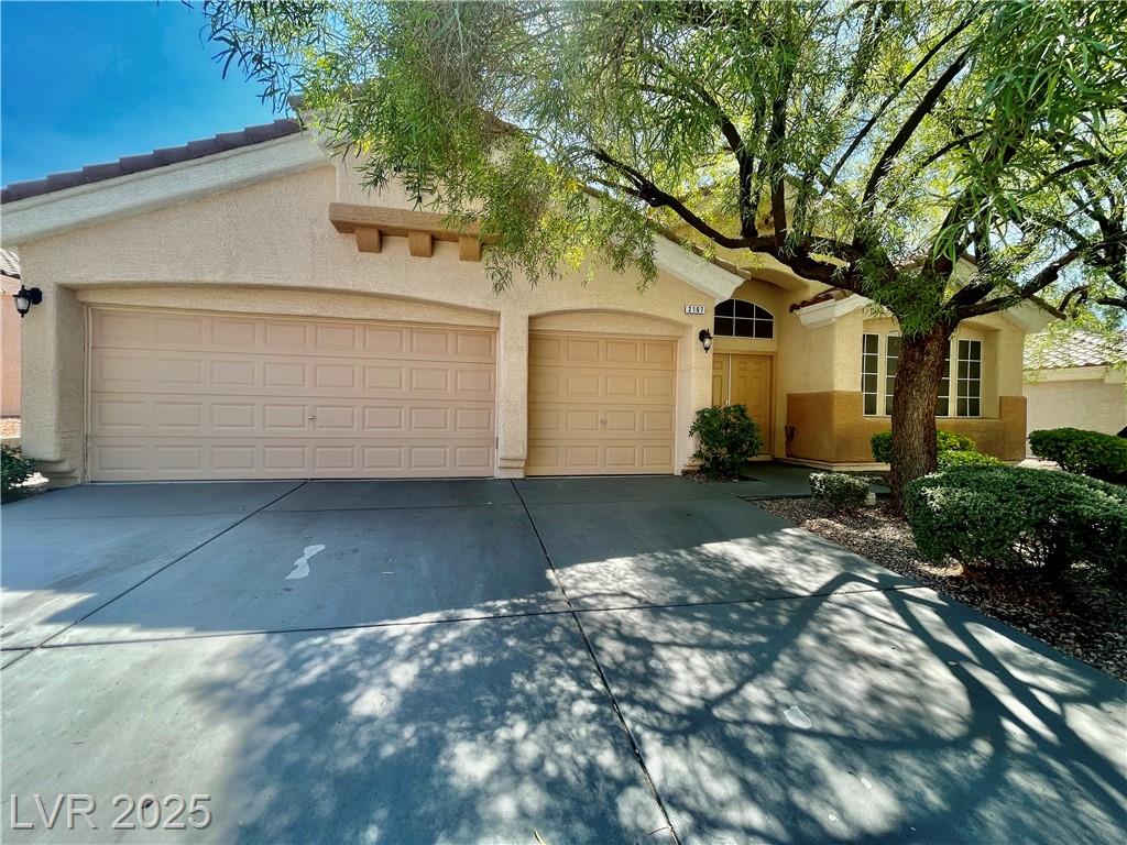 2167 Handel AVE