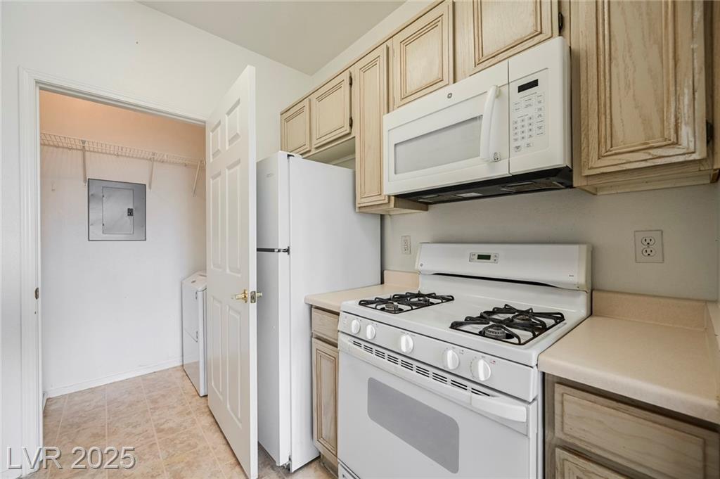 7107 Durango DR