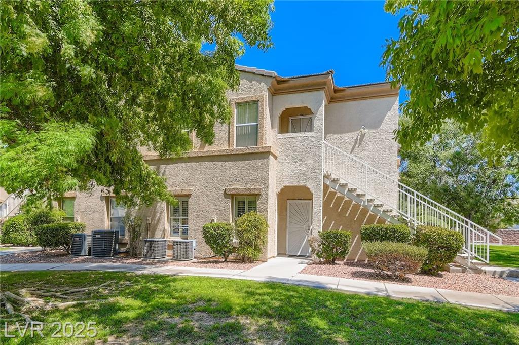 3400 Cabana DR