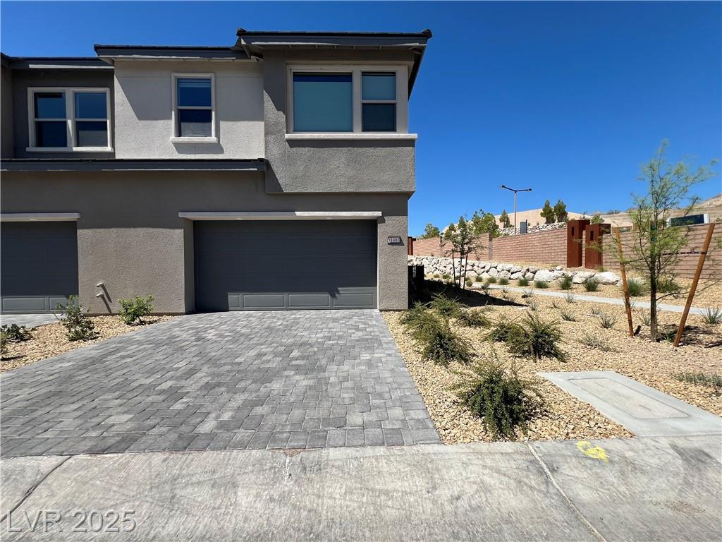 11487 Contour AVE