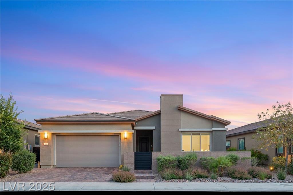 2069 Alto Vista DR