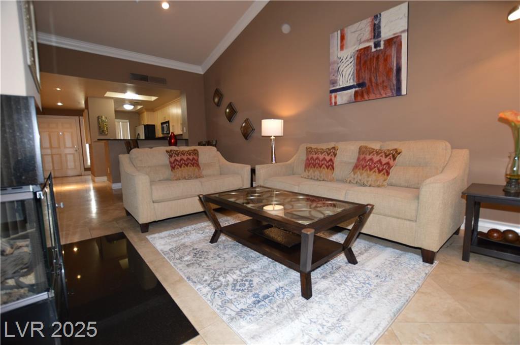 270 FLAMINGO RD