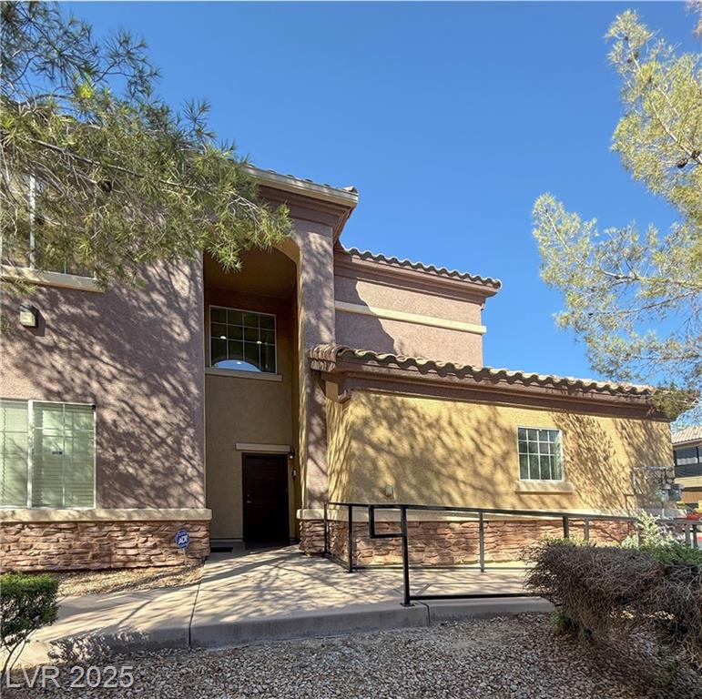 6868 Sky Pointe DR
