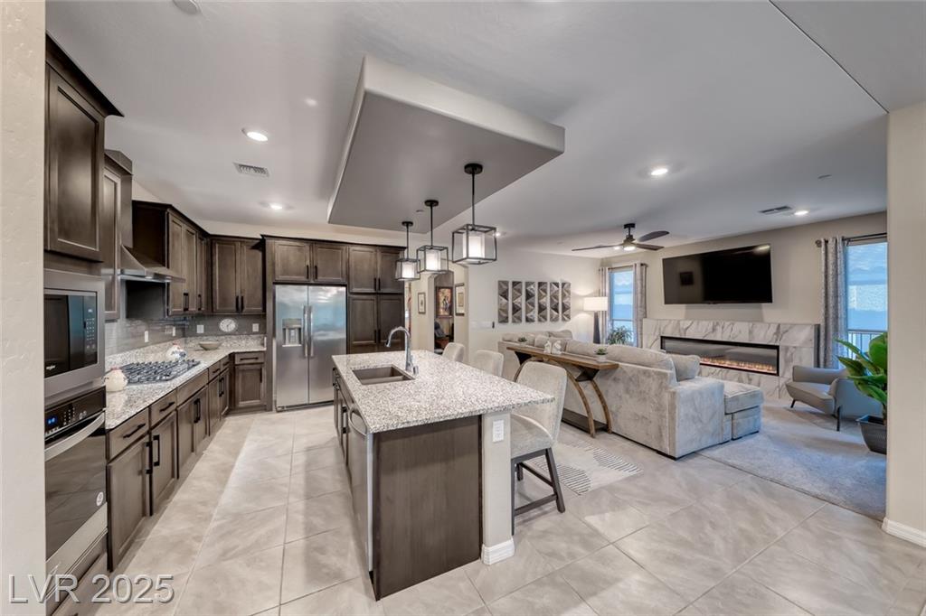259 Sun Glaze AVE