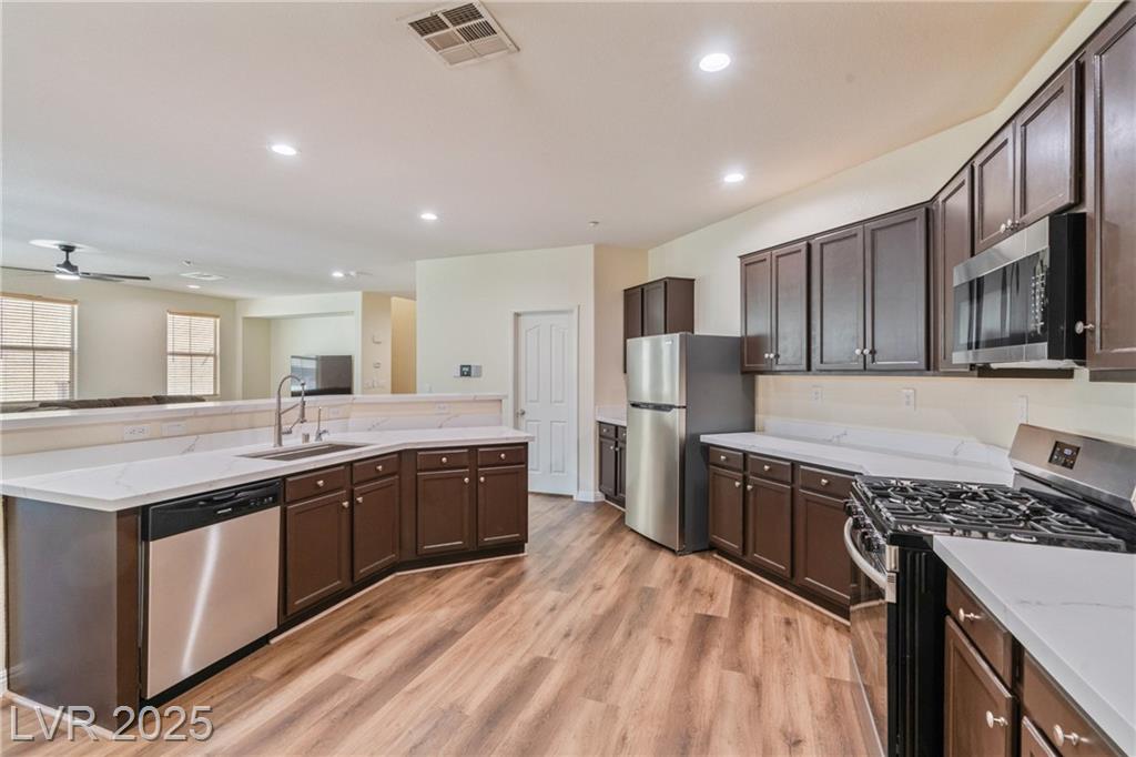 2037 Brush Stroke ST