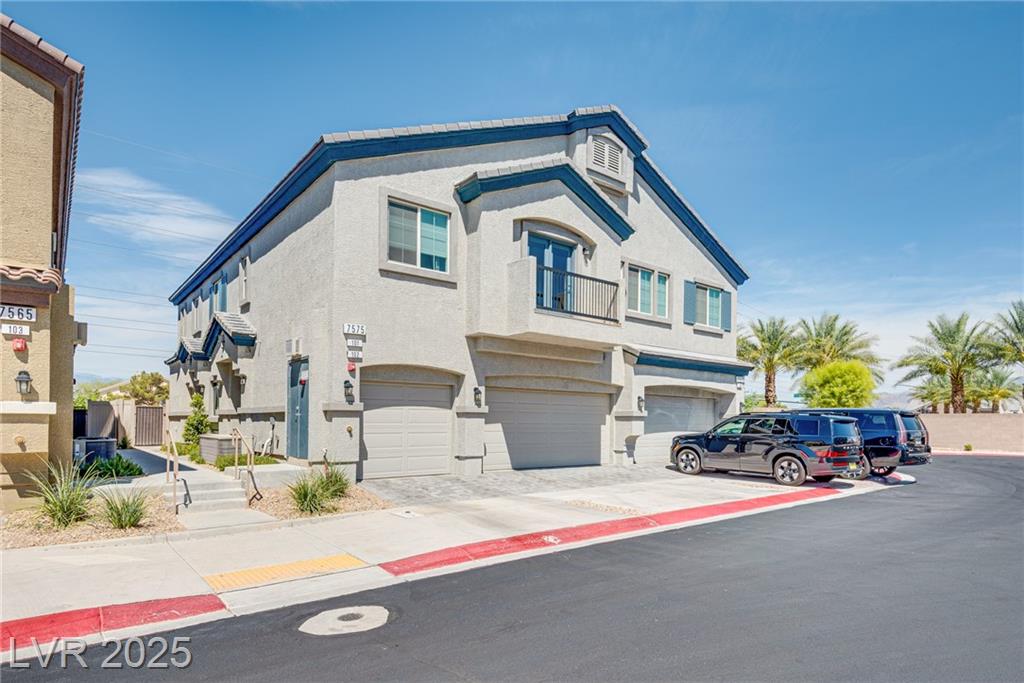 7575 Emerald Stars ST