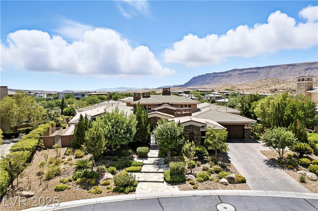 23 Quiet Moon LN