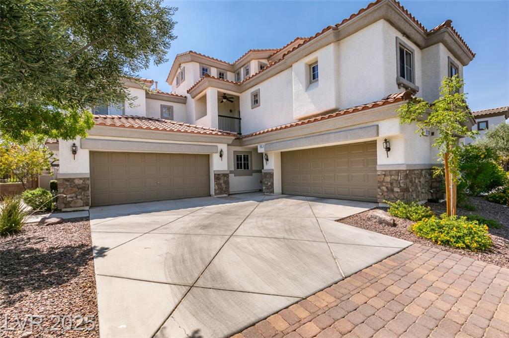 1110 Tuscan Sky LN