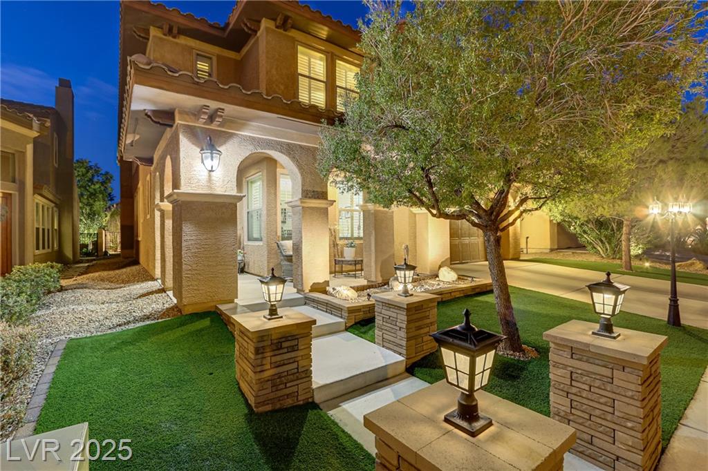 1272 Olivia PKWY