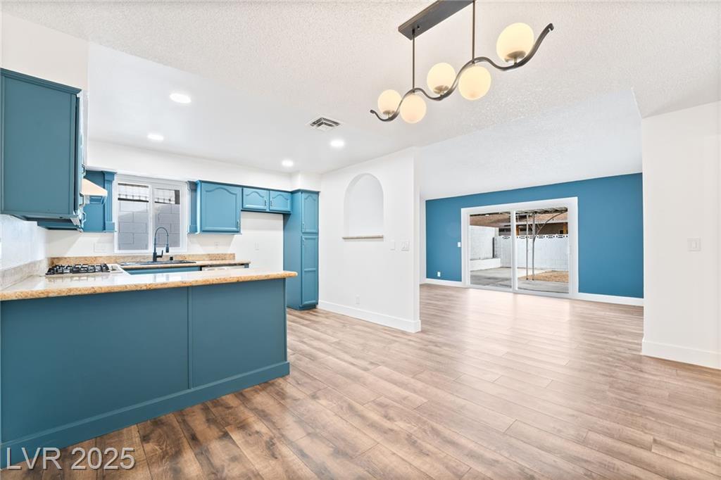 4312 Chrysalis DR