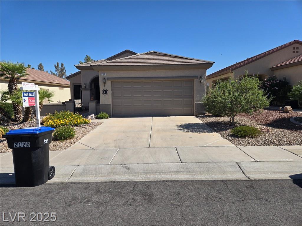 2120 Desert Woods DR