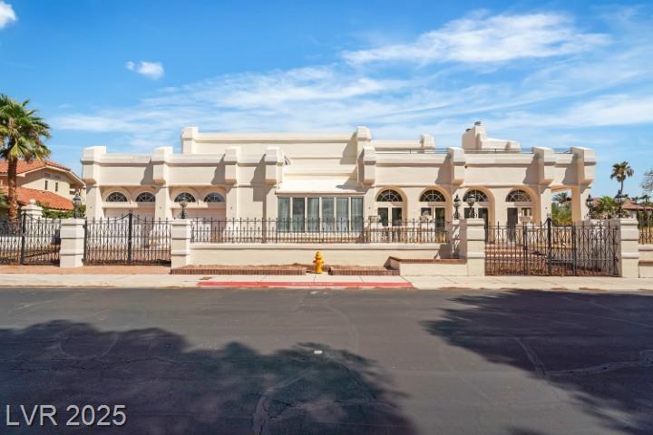 21 Princeville LN