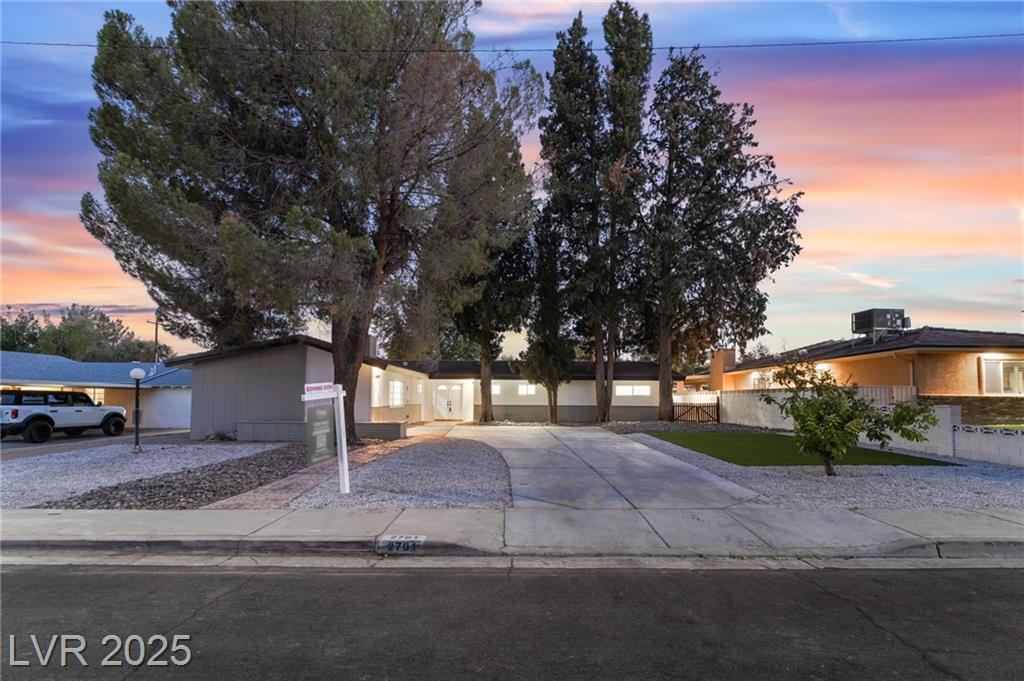 2701 Mason AVE