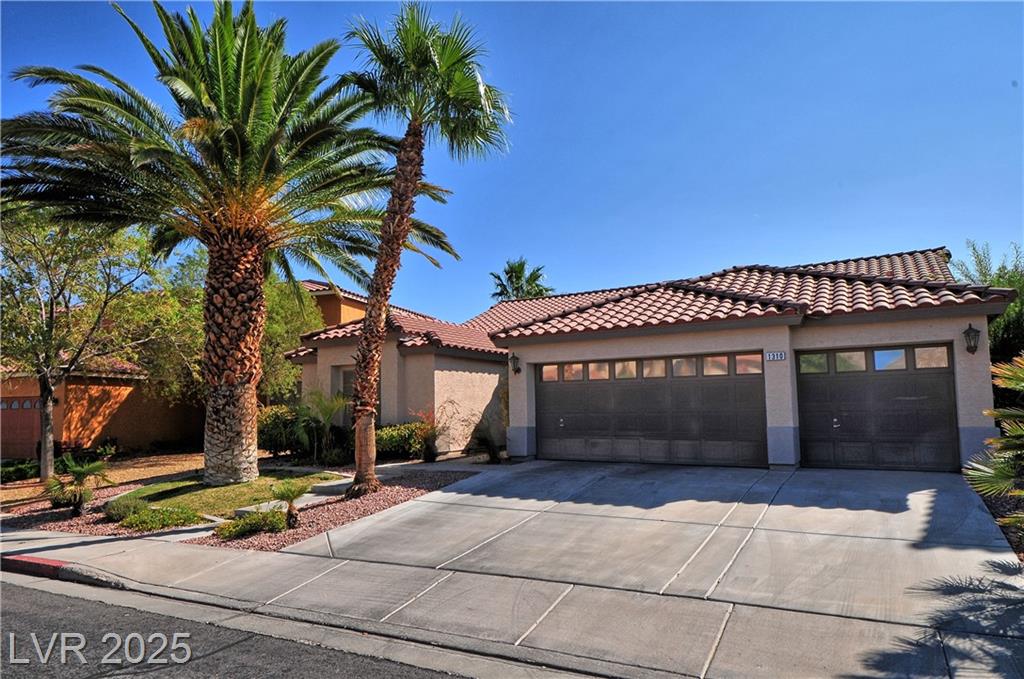 1310 Autumn Wind WAY