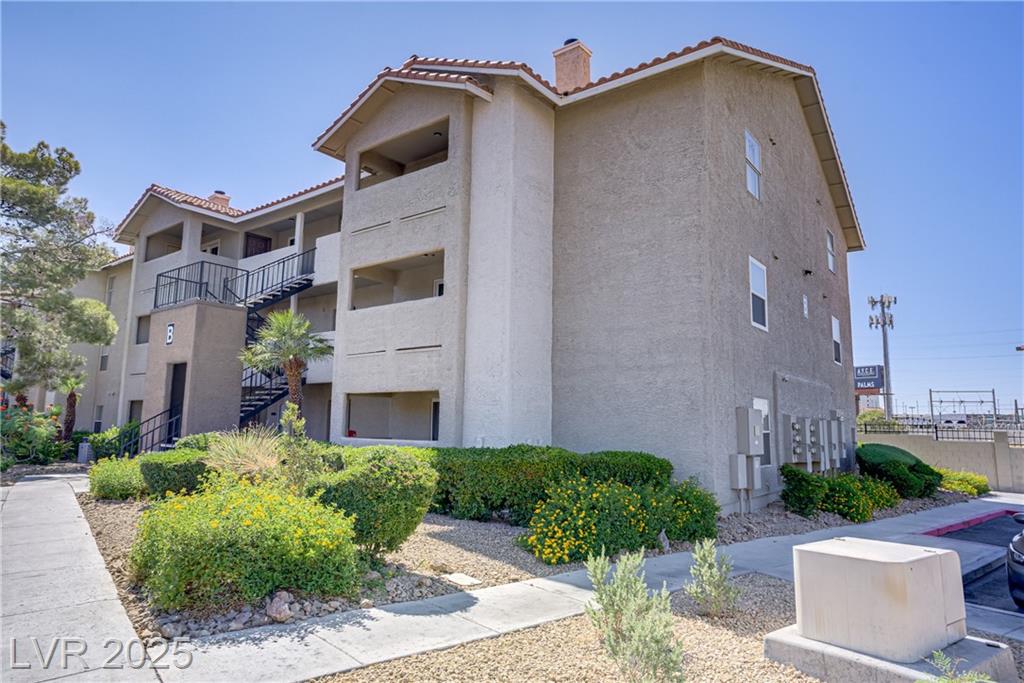 4200 Valley View BLVD