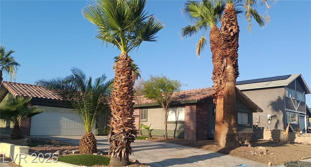 4311 El Esteban WAY