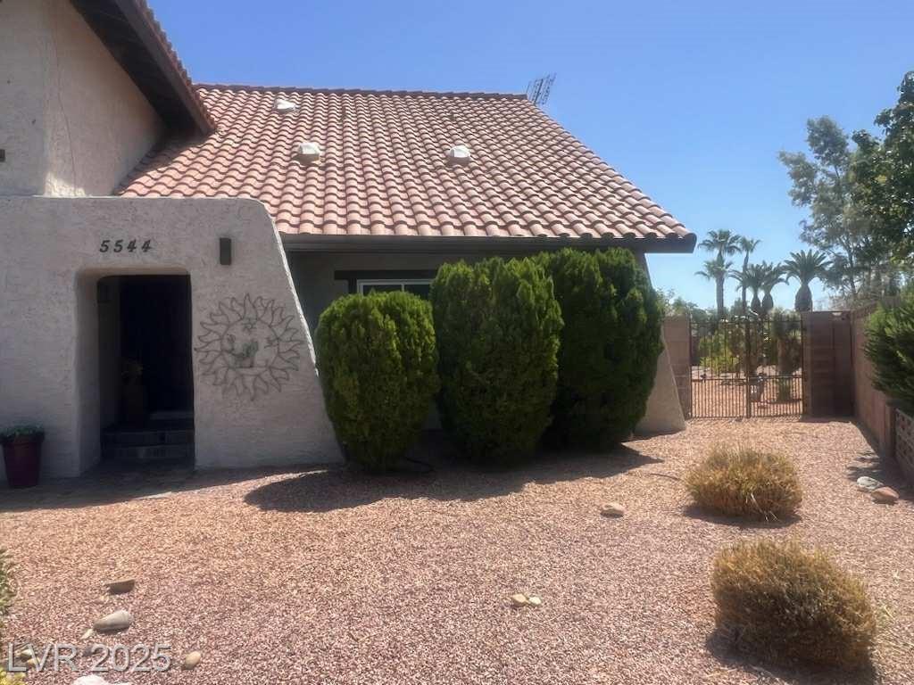 5544 Jacmar CT
