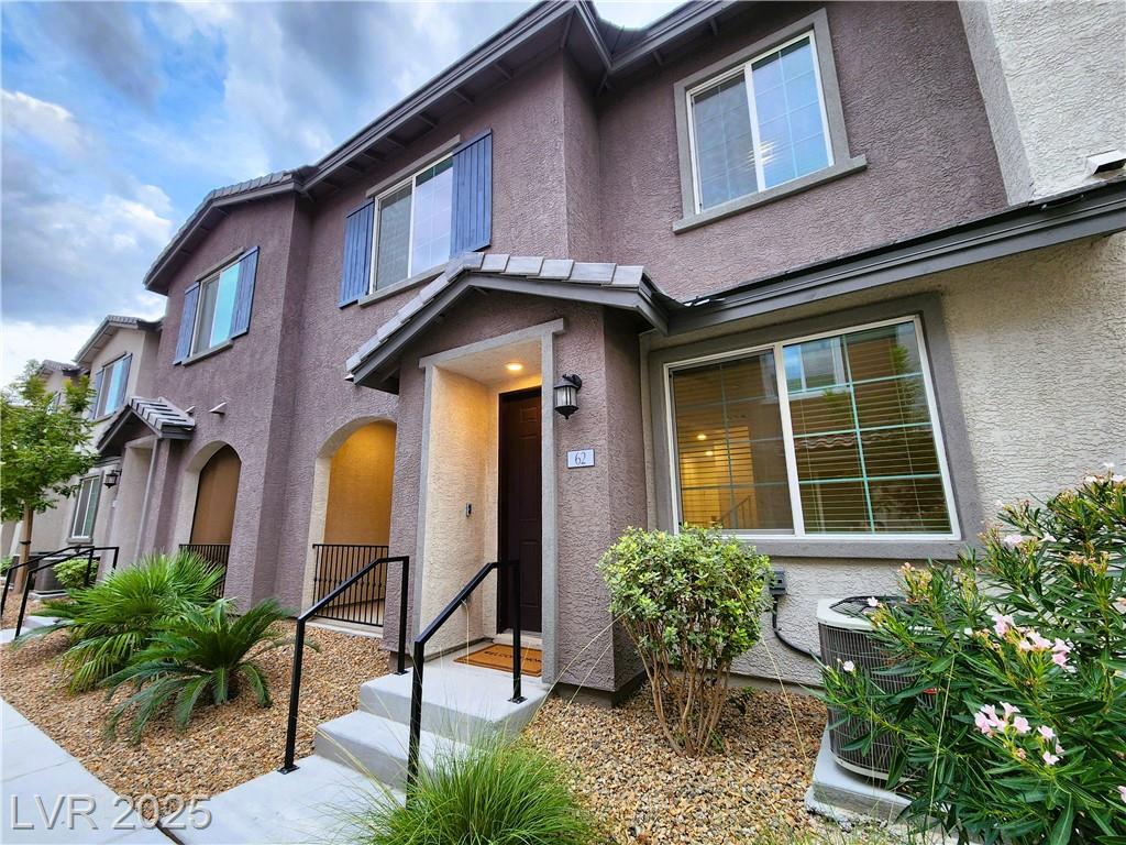 25 Barbara LN