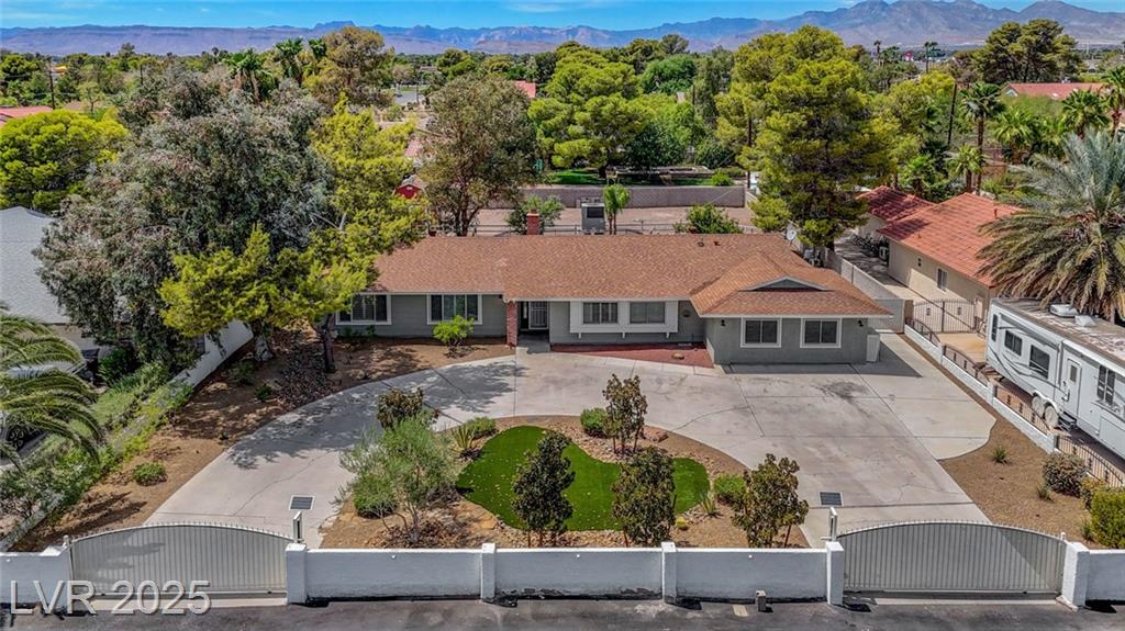 2667 Torrey Pines DR