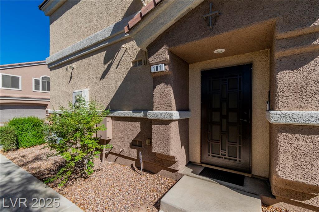 5507 Big Red CT